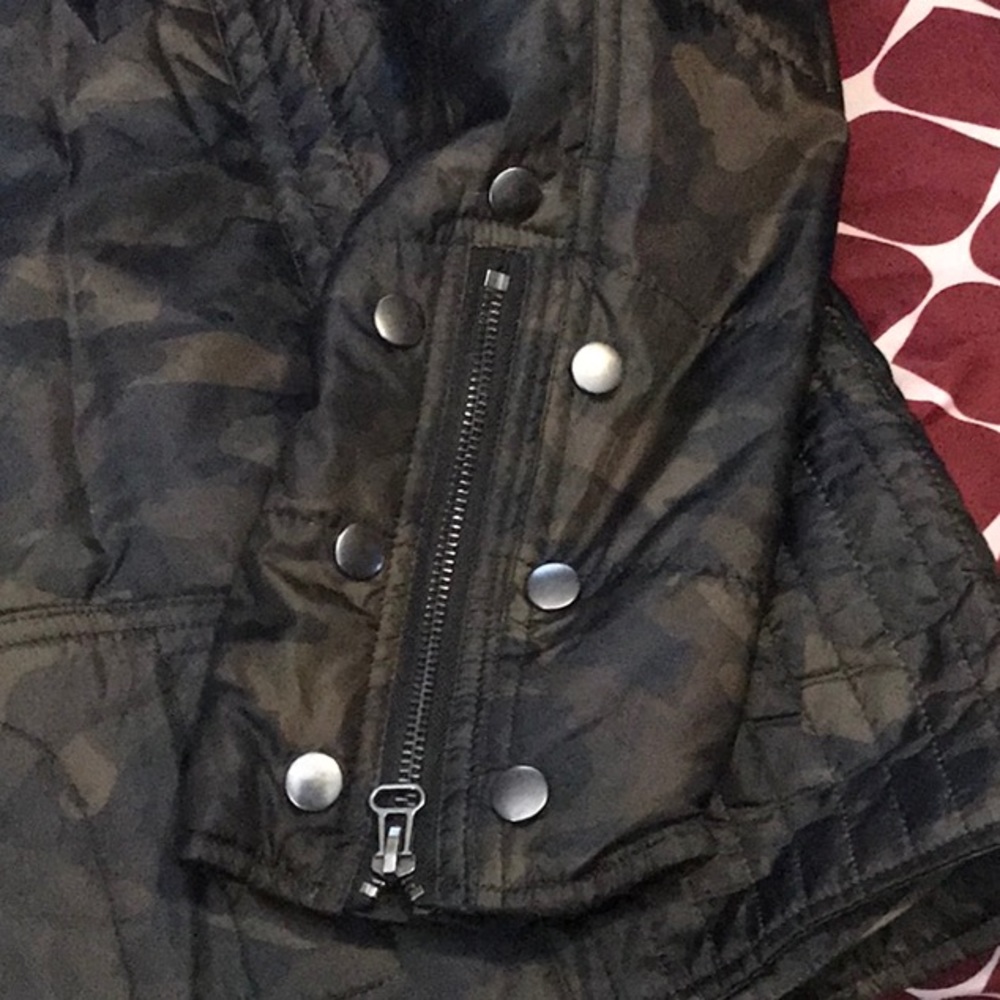 William Rast Camo biker jacket - Picture 6 of 6